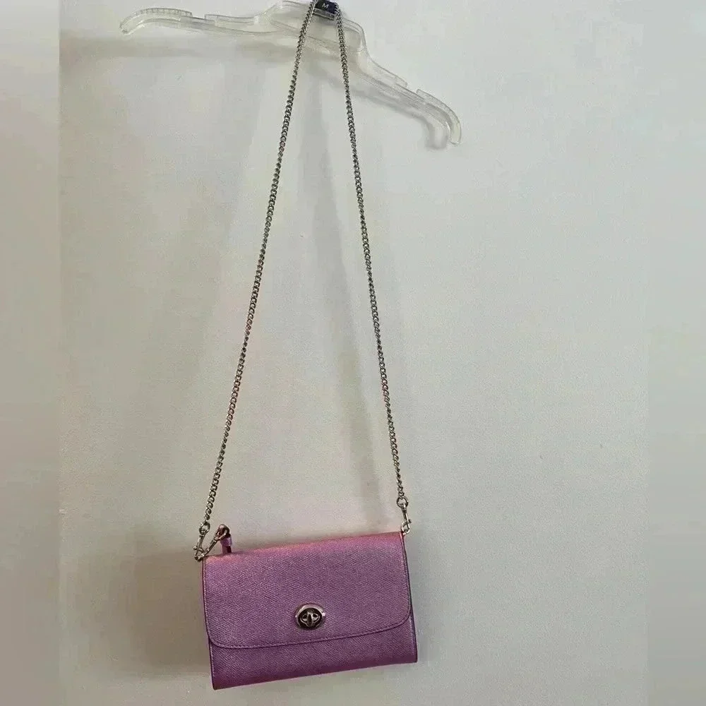 COACH Marlow Crossbody/ Wristlet/ Clutch in one in Lavender Purse
